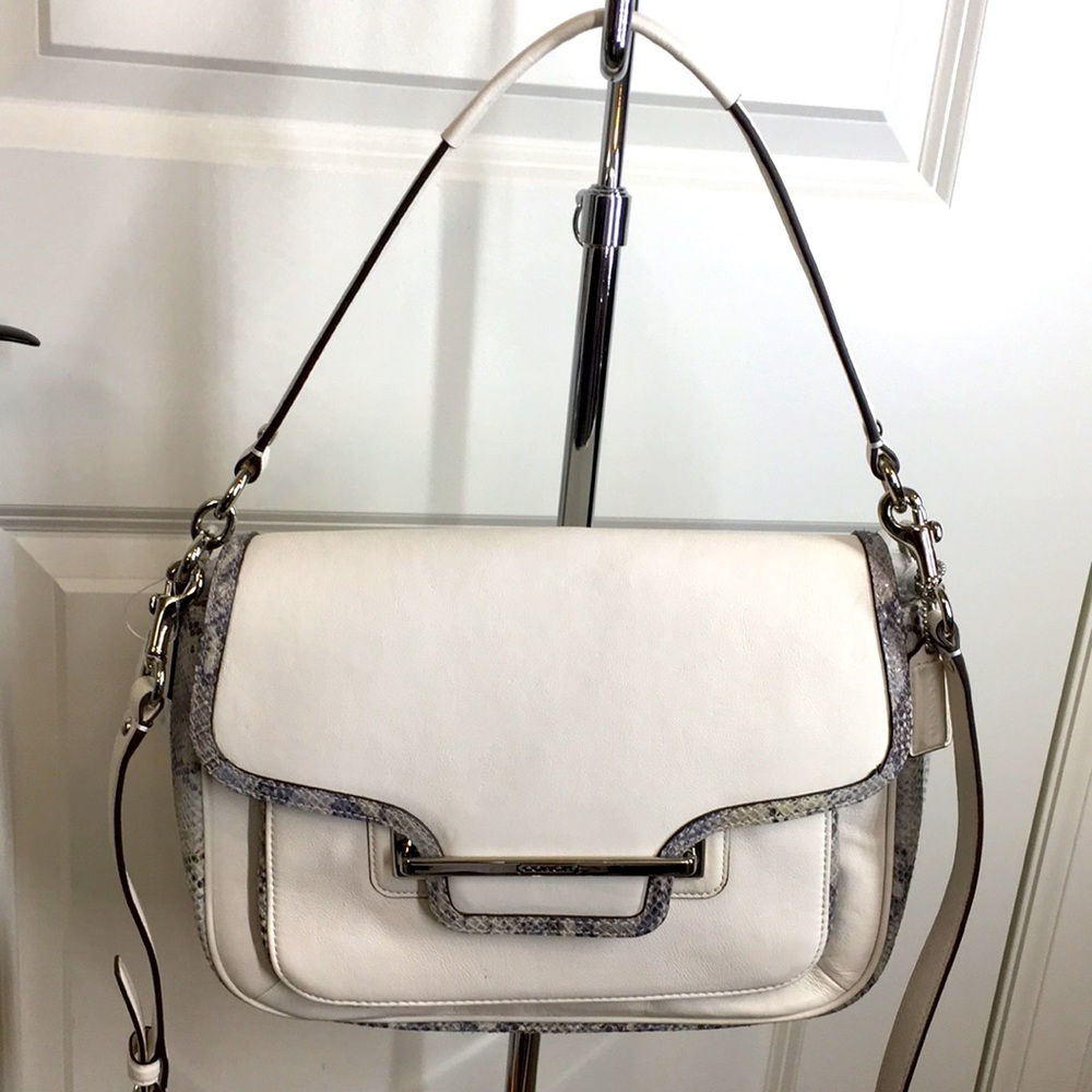 NWT Leather Coach  white  Gray silver Snake Purse $428
